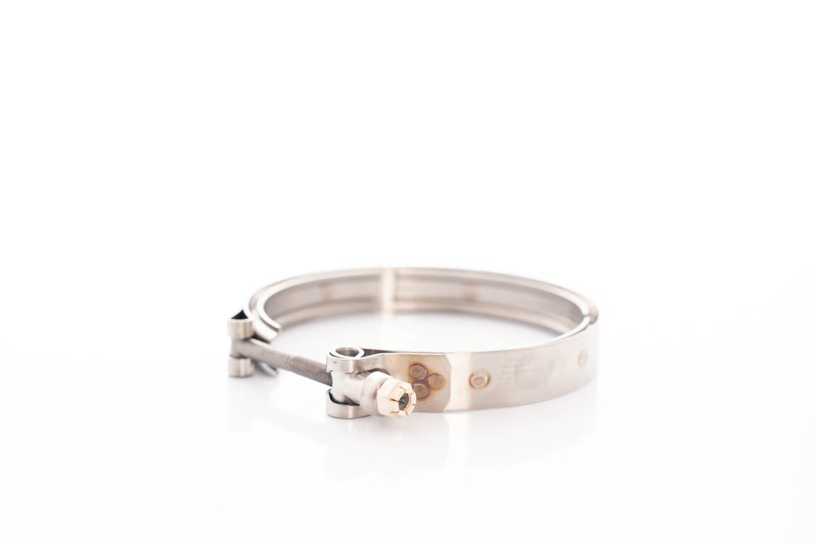 Precision T & E V-Band Clamp for T4 V-Band Outlet: 4.50"